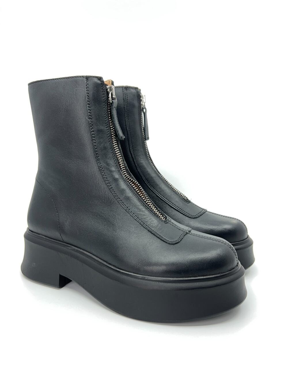 Steve Madden Jones Black Boots Women’s 7 Defect Zip